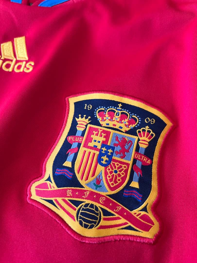 ダビド・シルバ　2010 スペイン代表 adidas サッカーホームユニフォーム