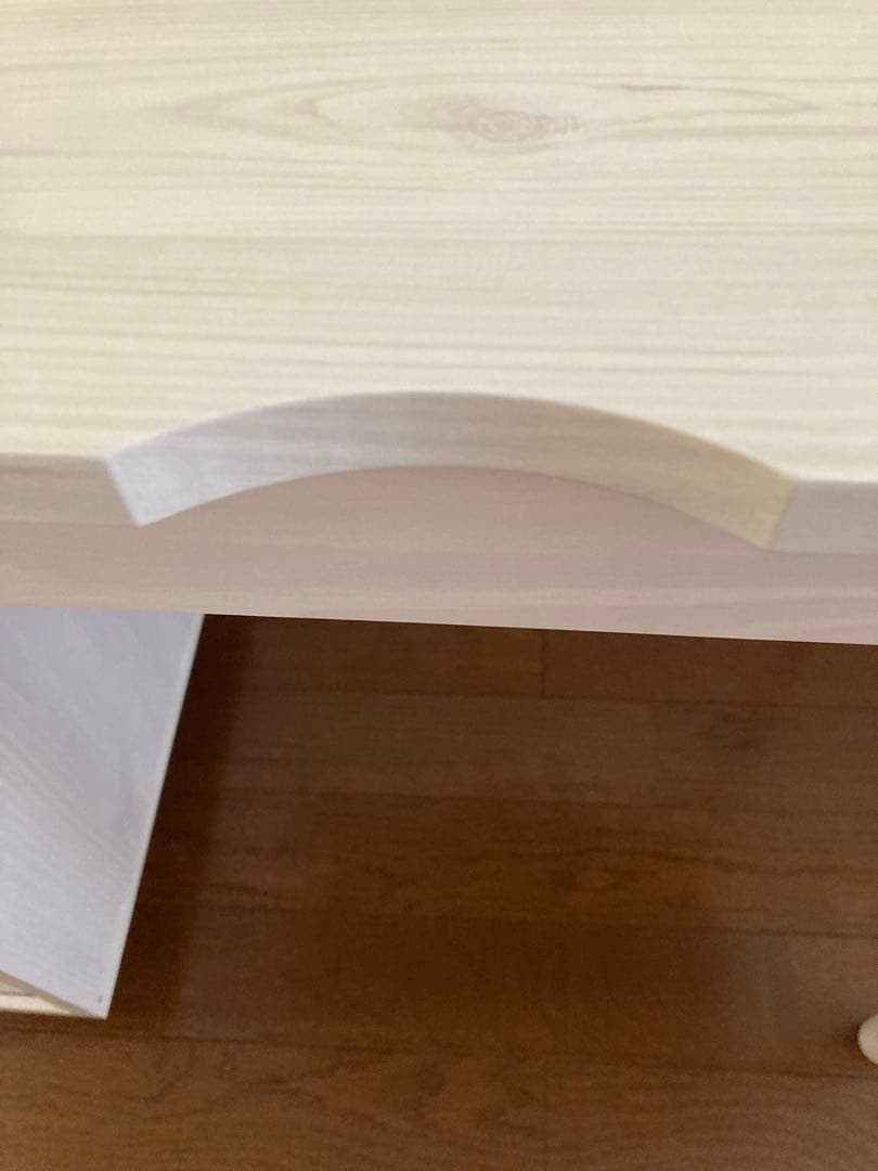 ニトリ 机 デスク【組立済そのまま使える】【送料込】白 モダン 北欧 ガラス戸