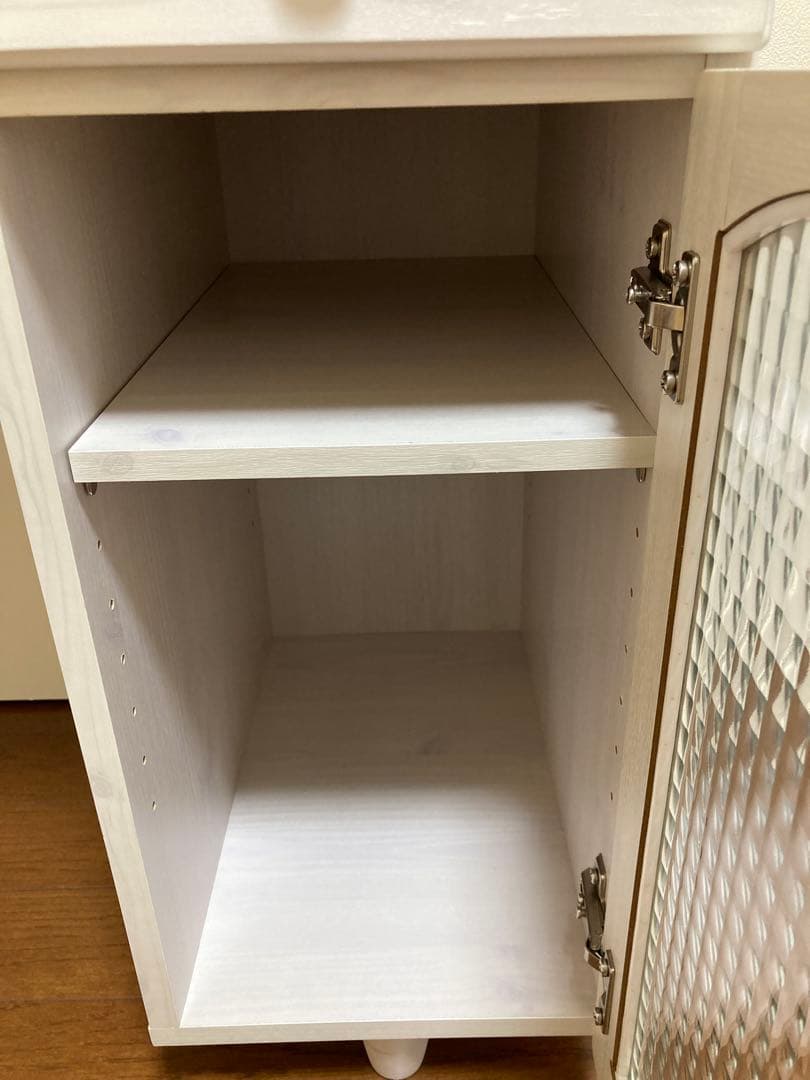 ニトリ 机 デスク【組立済そのまま使える】【送料込】白 モダン 北欧 ガラス戸