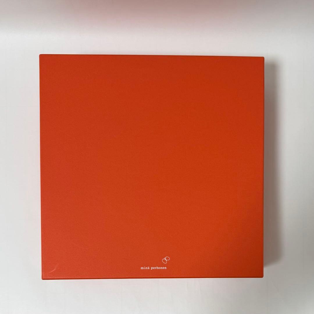 ミナペルホネン bolo 時計　hanahane pink beige