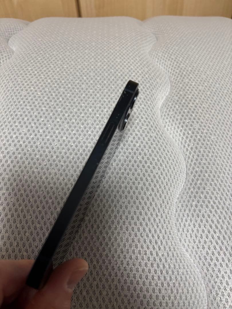 ★Apple iPhone13 128GB SIMフリー 箱、ケーブル付き