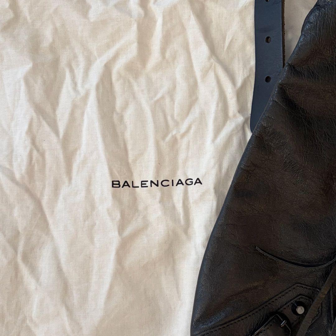 BALENCIAGA THE MENS DAY レザー ショルダーバッグ
