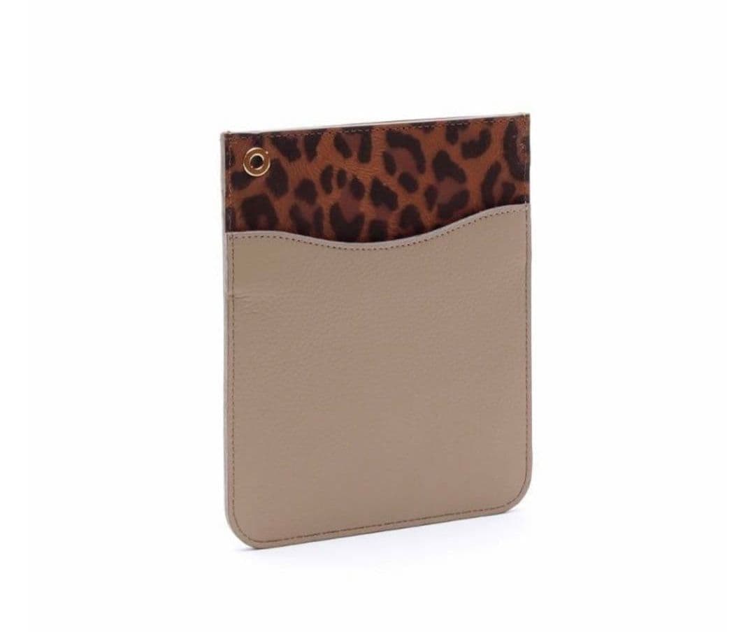 新品未使用　ADMJ THE BEE フィバナイラ モバイルポーチ ショルダー