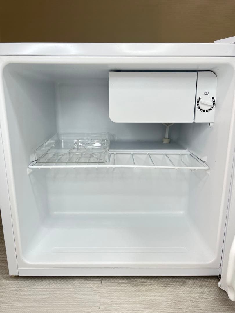 【極美品】comfee 冷蔵庫 冷凍付き　ホワイト　45Ｌ