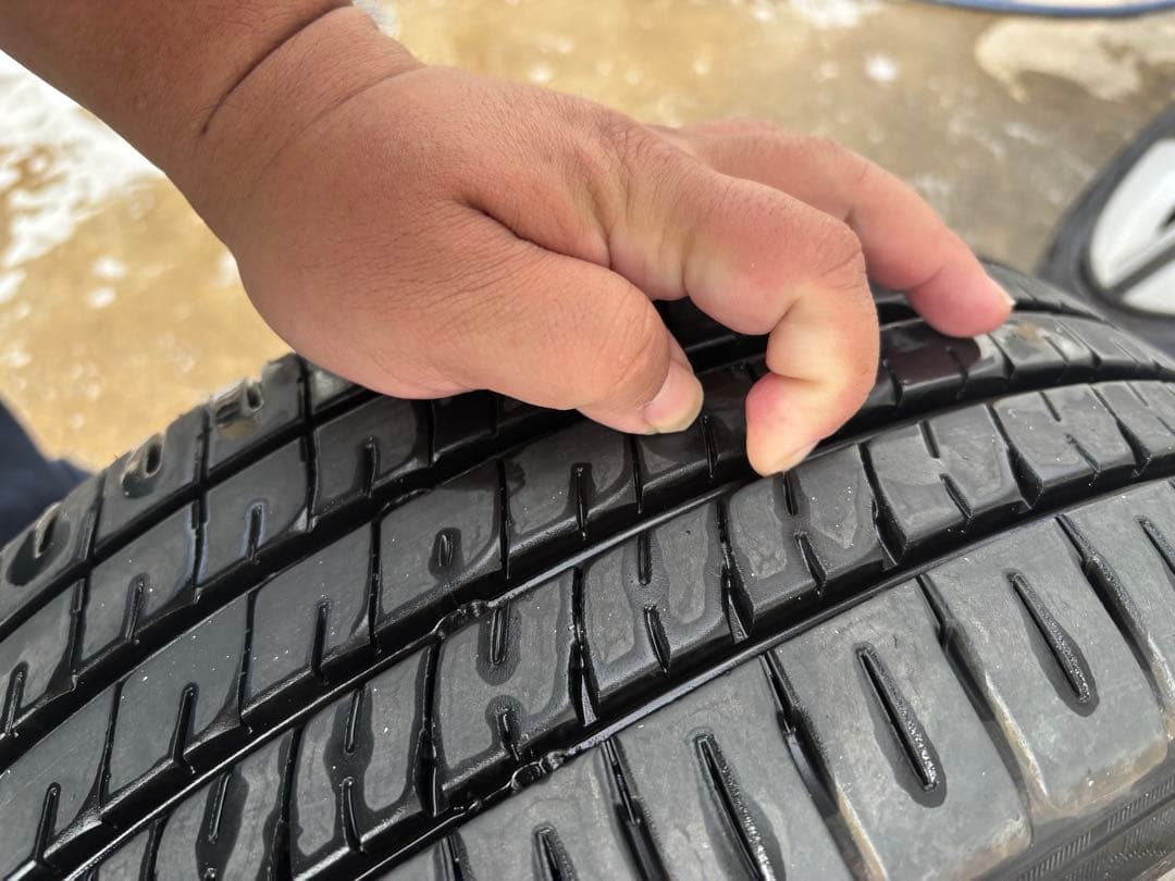 50プリウス 純正Sツーリングタイヤホイールセット　215/45/17R