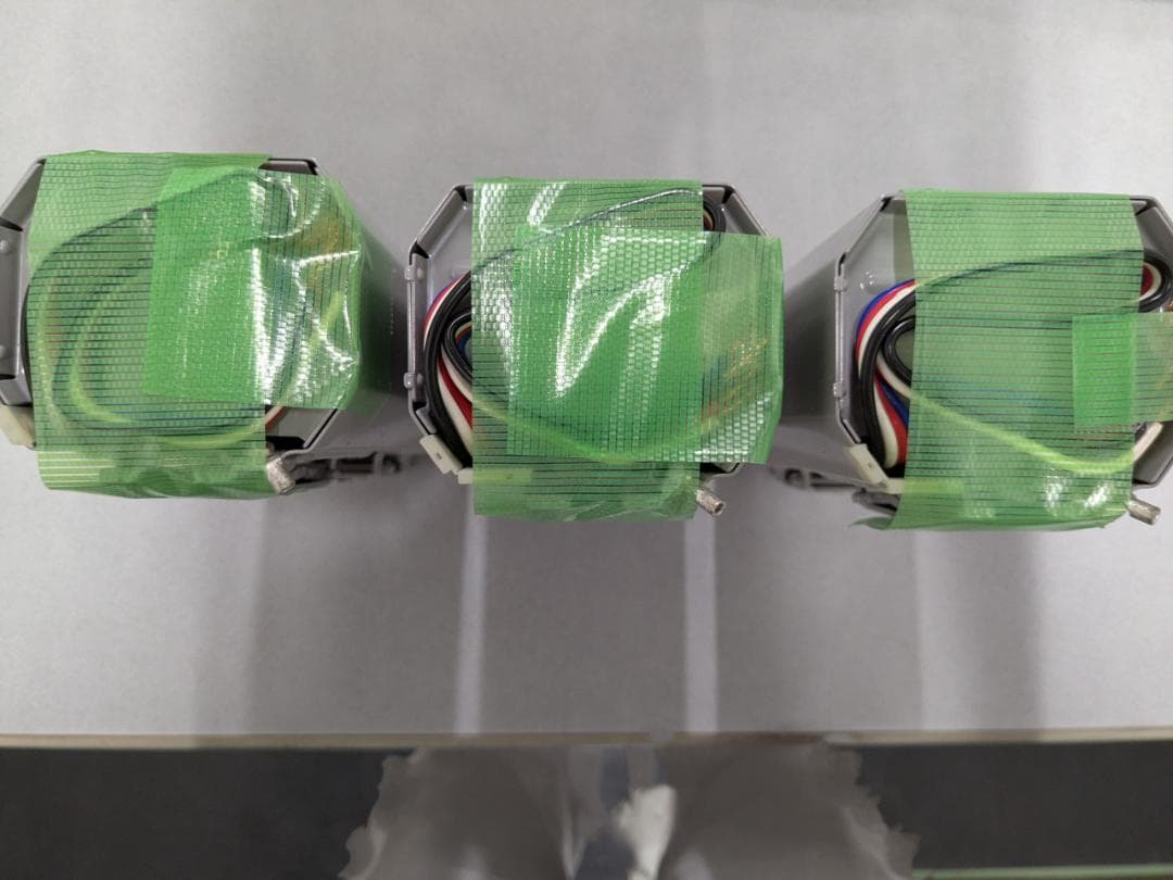 ★ニイナ★　岩崎　水銀灯安定器400W H4CC2B352 3台　中古