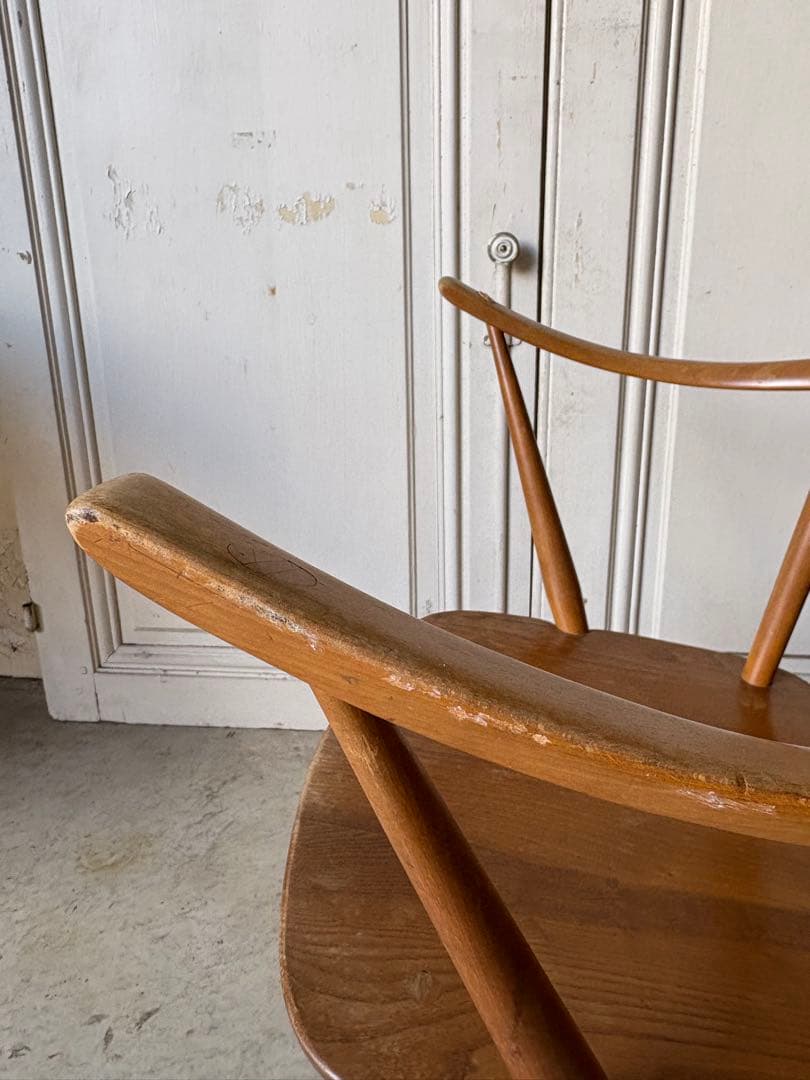 アーコール　カウホーン　ラダーバックチェア