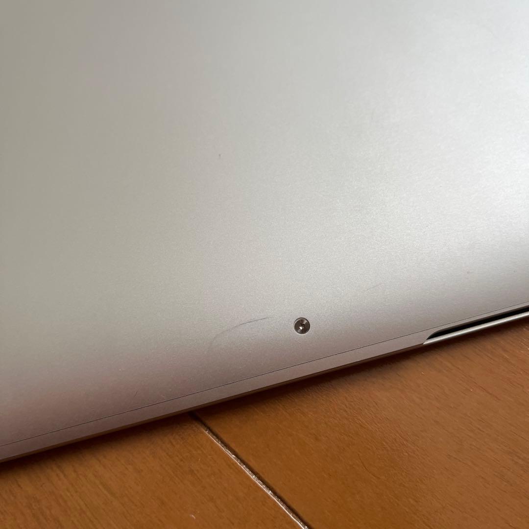 MacBook Air 2020 13インチ256GB Core i5充電43回