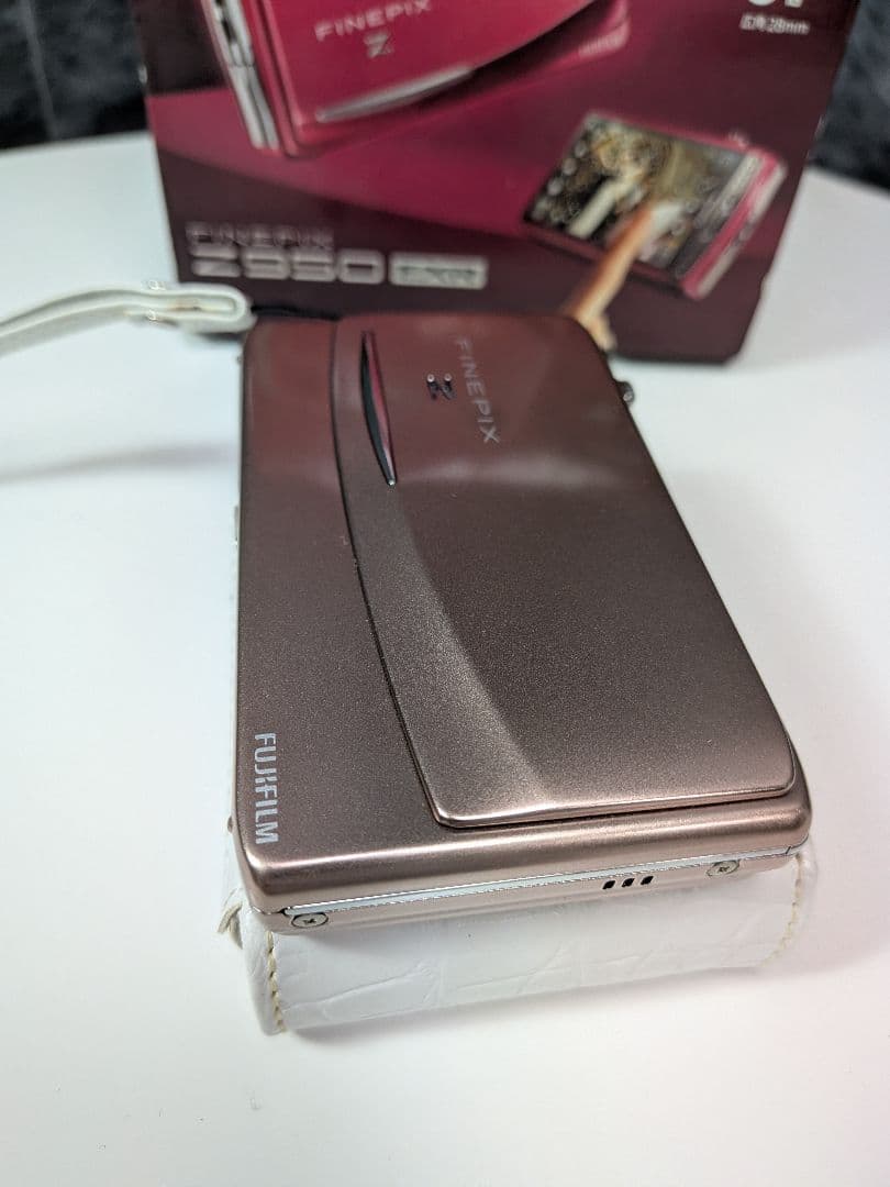 【極美品】FUJIFILM FINEPIX Z950EXR ピンクゴールド