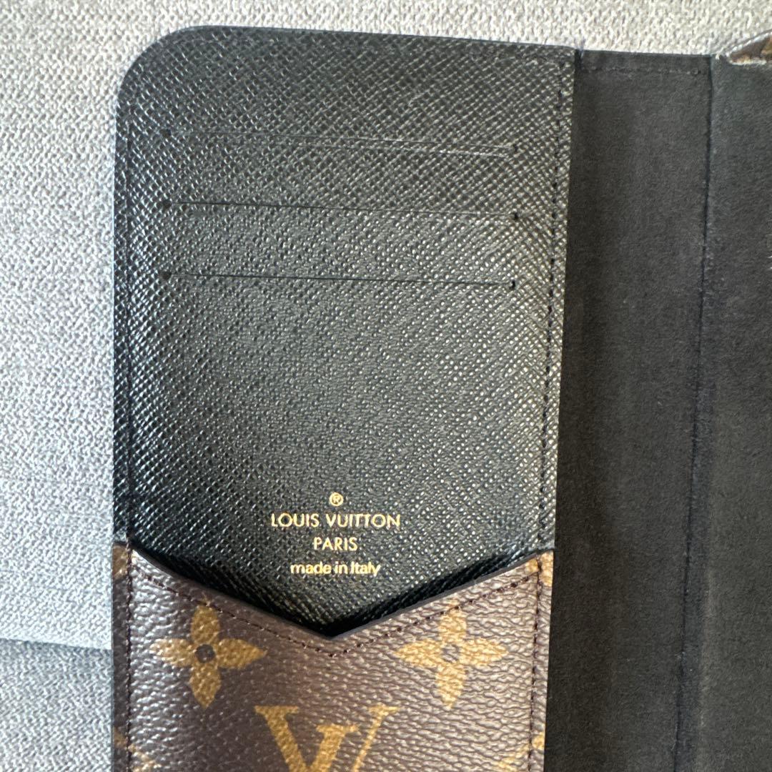 LOUIS VUITTON ルイヴィトン IPHONE 15 PRO・フォリオ