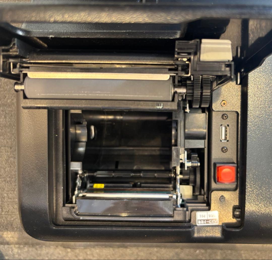 宿泊施設向け自動精算機（APS-01T）