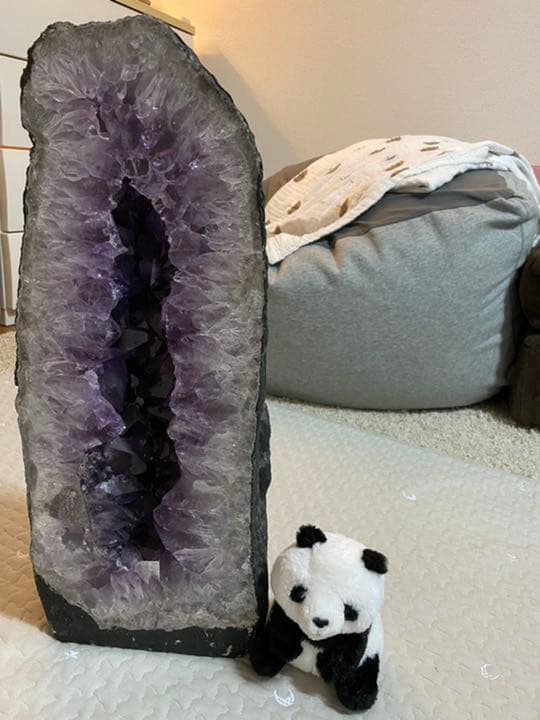 アメジスト高品質　特大天然石開運浄化18kg パワーストーン