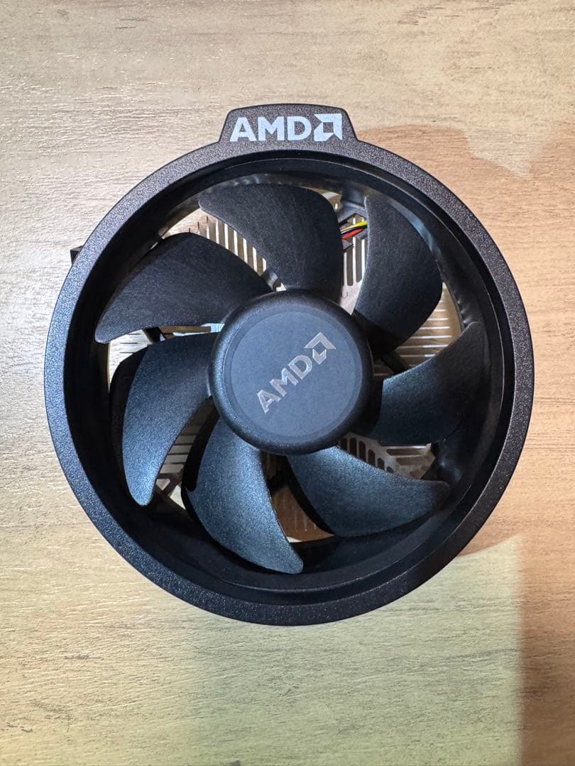 AMD Ryzen 5 5600X CPU 本体