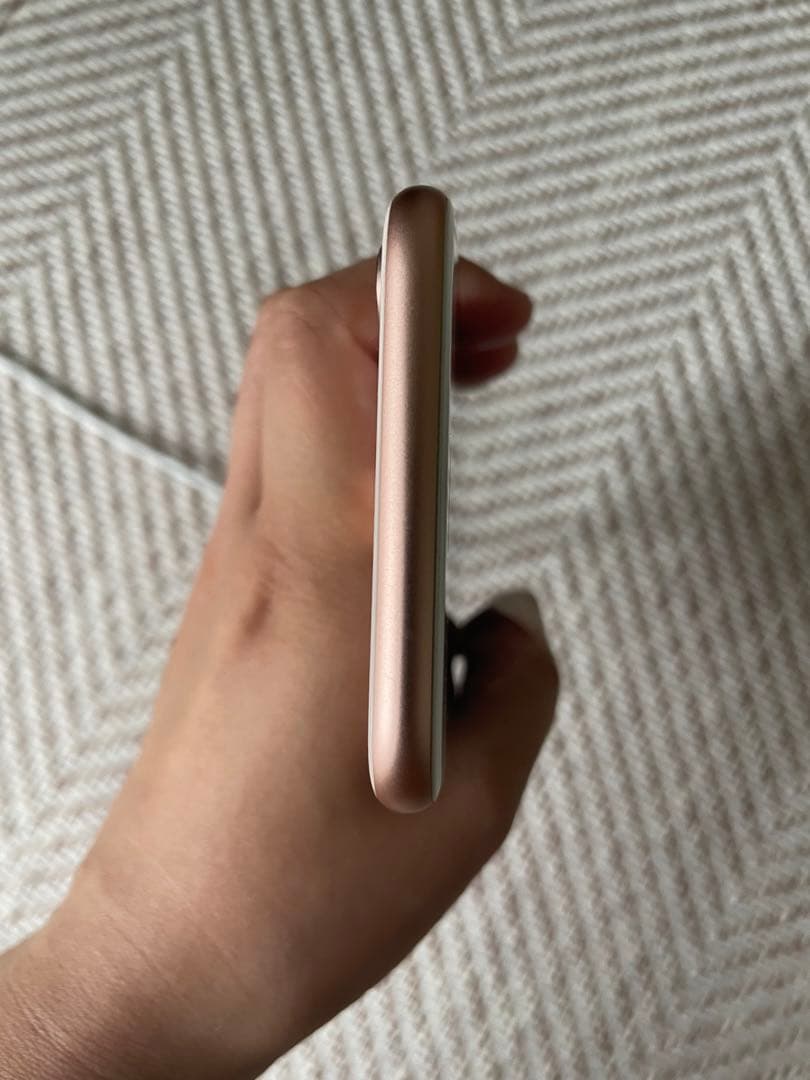 iPhone 8 ゴールド 64 GB その他