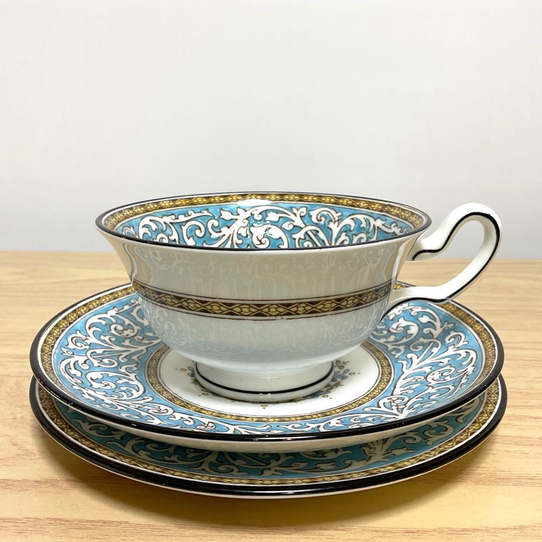 ウェッジウッド Praze ターコイズ トリオ　① 15.2cmプレート