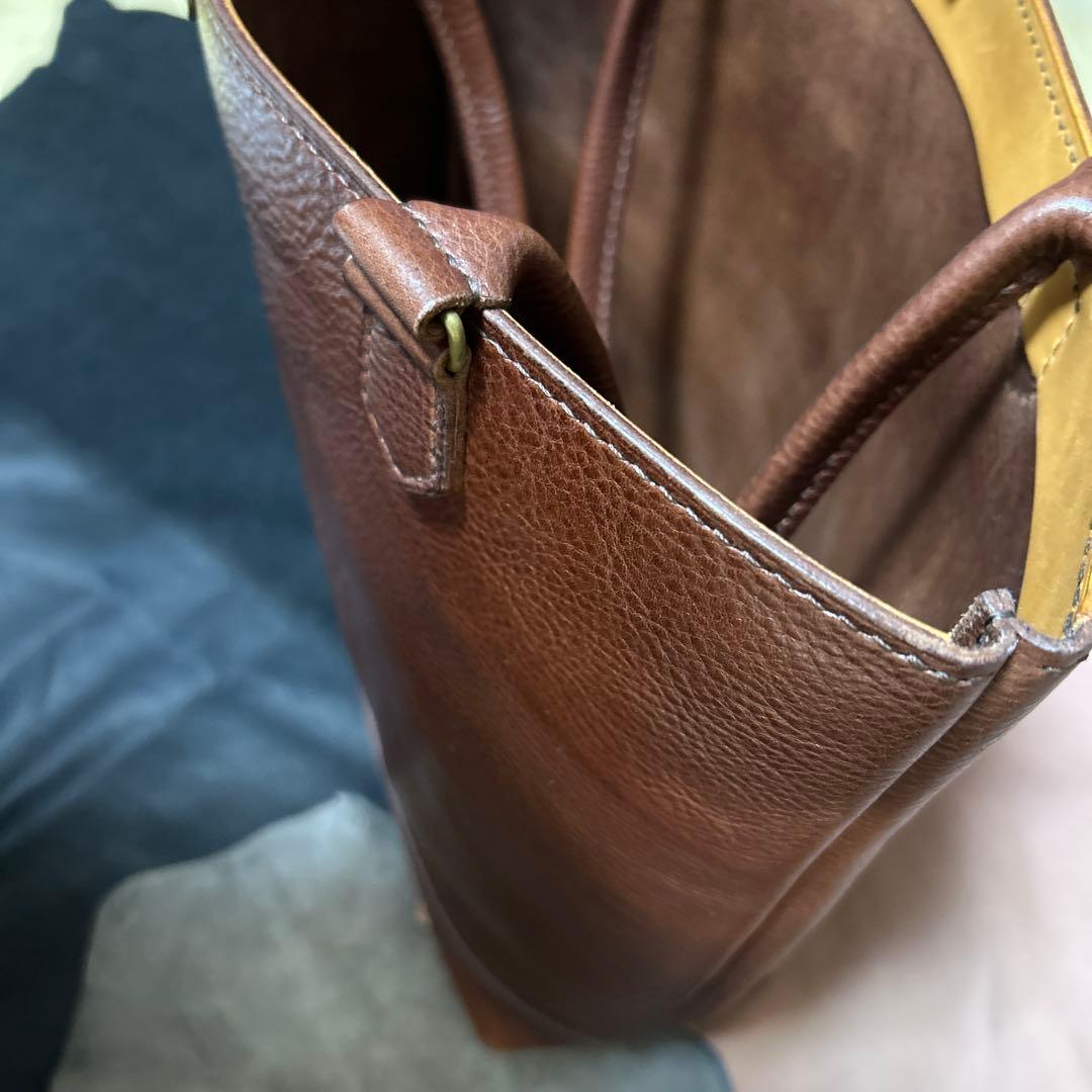 ヌメ革　トートバッグ　総手縫　トスカーナ　タンニン鞣し　真鍮　牛革　本革