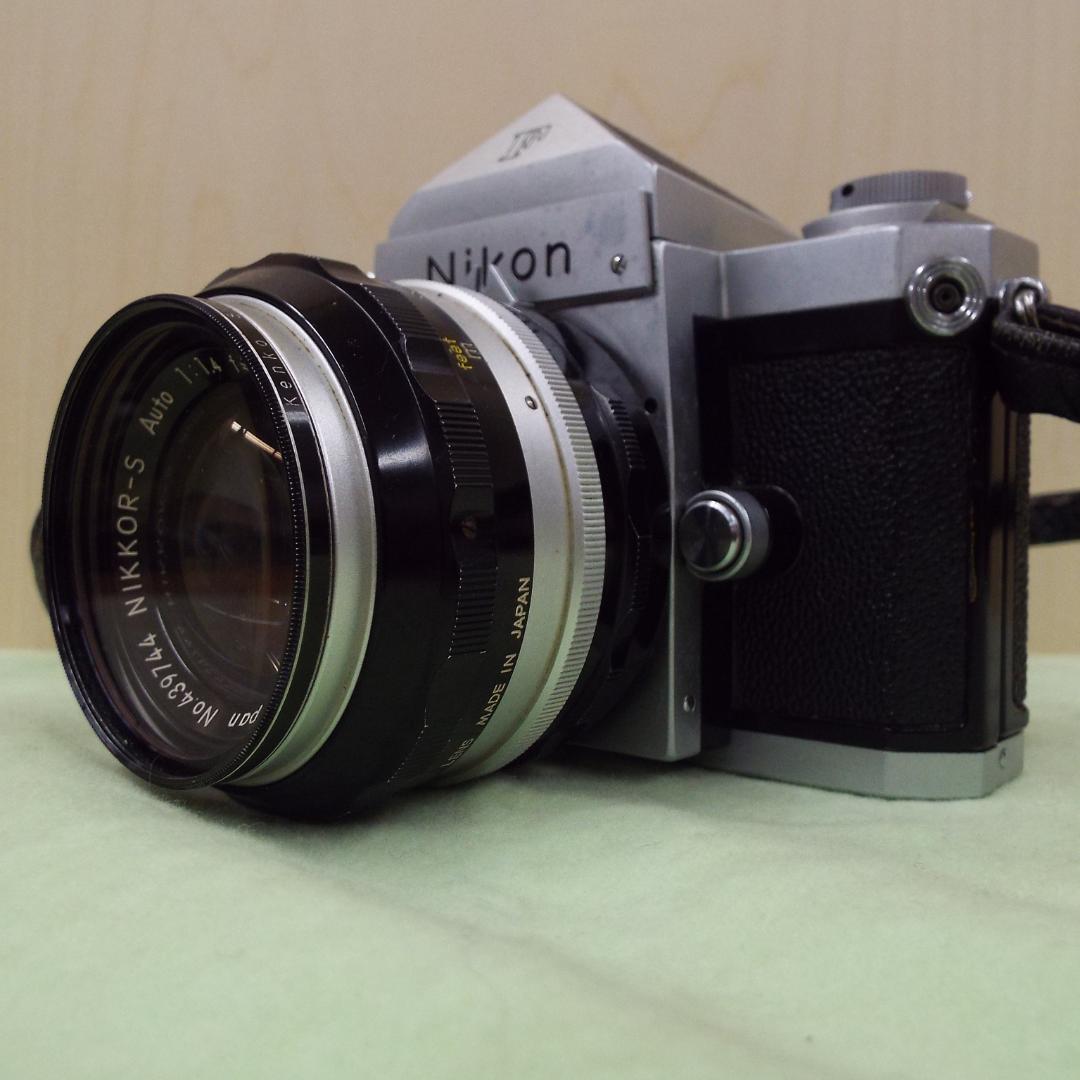 フィルムカメラ NIKON F