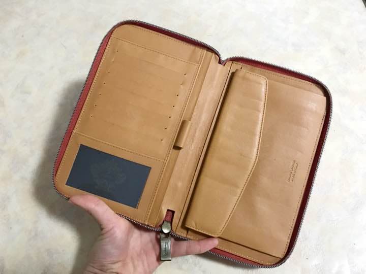 【オロビアンコ】 パスポートケース