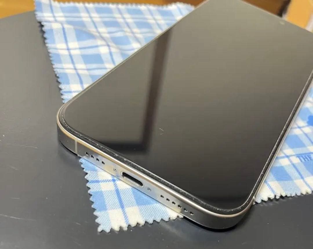 iPhone16 Pro Max 256GB 美品 バッテリー100％初期化済み