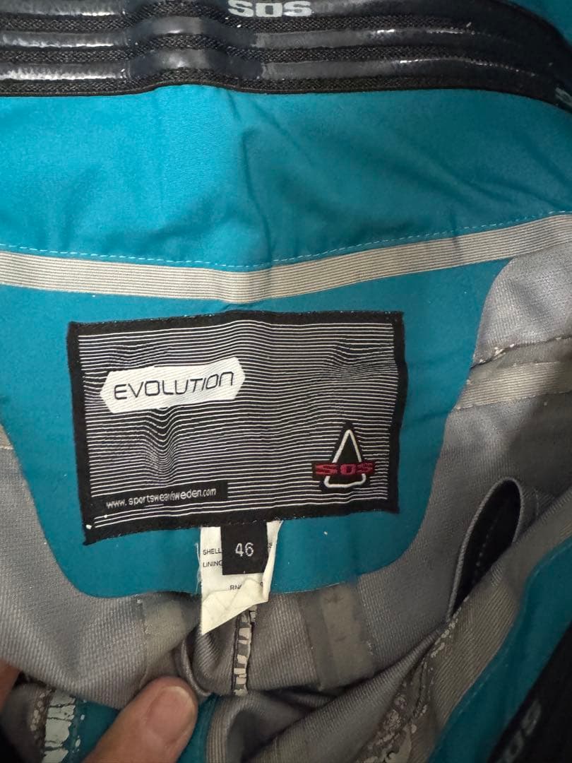 再再々値下　SOSスキーウェア Mサイズ