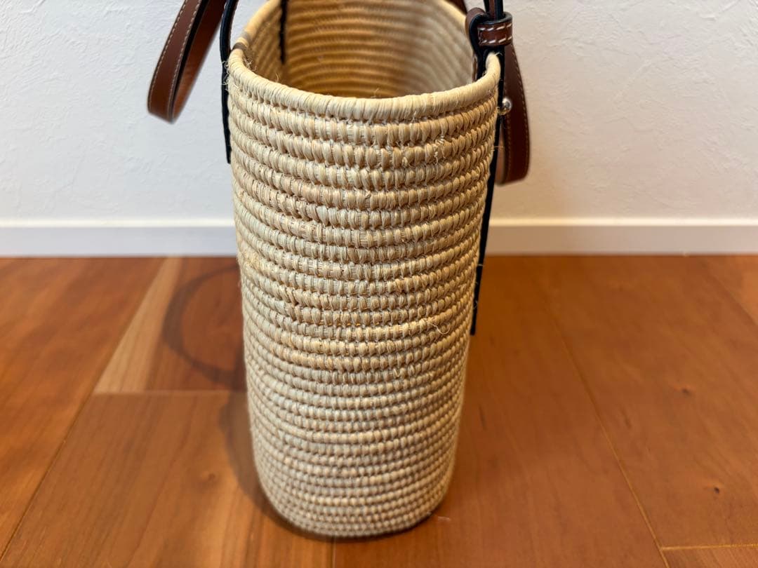 極美品 LOEWE ロエベ　スクエアカゴバック　内袋巾着付き