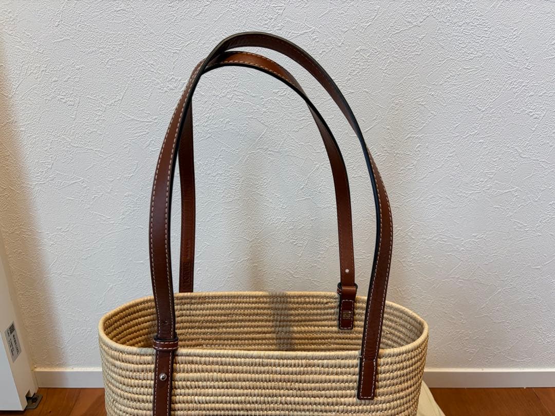 極美品 LOEWE ロエベ　スクエアカゴバック　内袋巾着付き