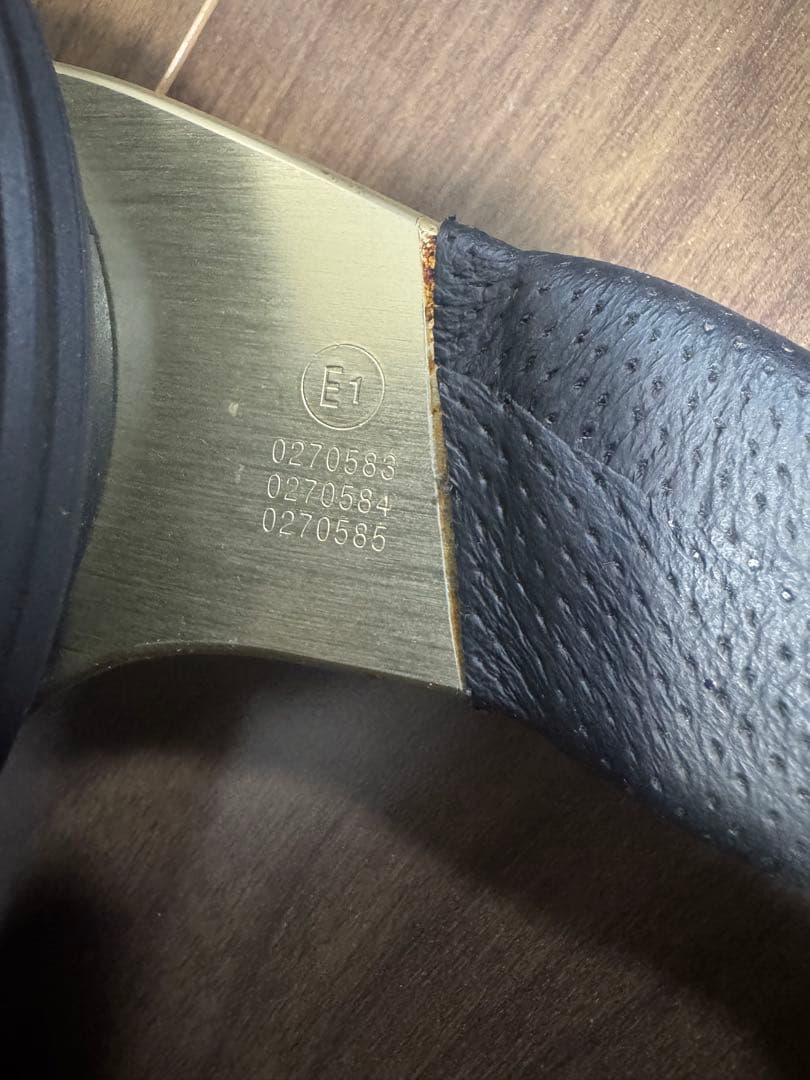 MOMO RACE ステアリングホイール D35