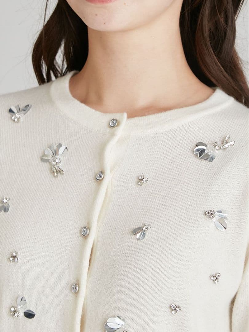 CELFORD（セルフォード）ペタルビジューカーディガン　アイボリー