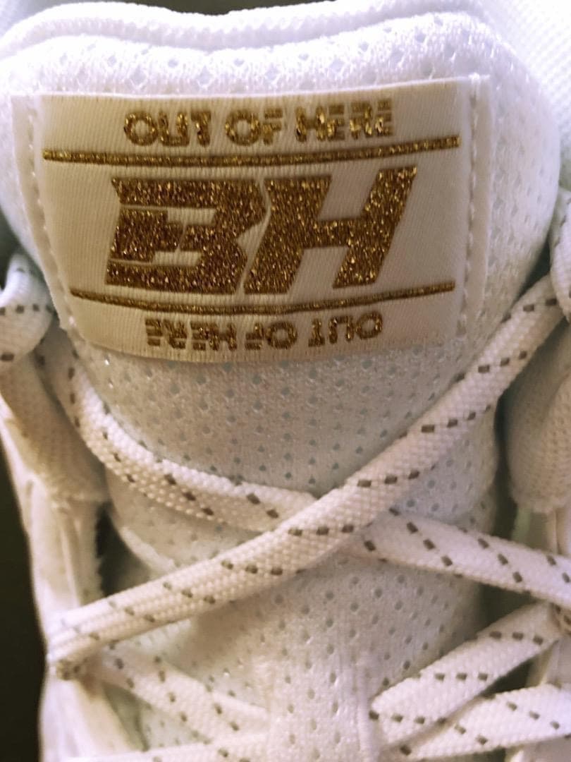 新品2026年USA国内限定アンダーアーマー野球ハーパー8MidRm30cm