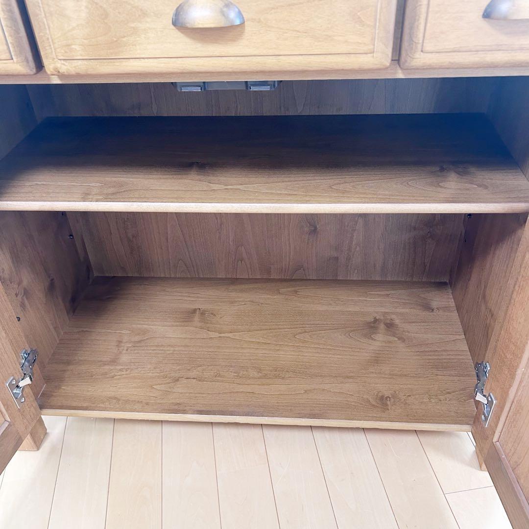 カントリー キャビネット インテリア　英国調　アンティーク　サイドボード　棚