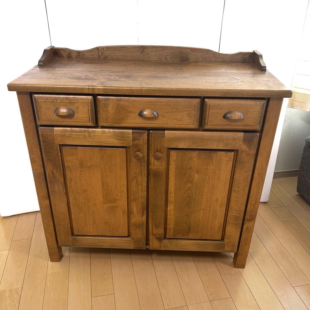 カントリー キャビネット インテリア　英国調　アンティーク　サイドボード　棚