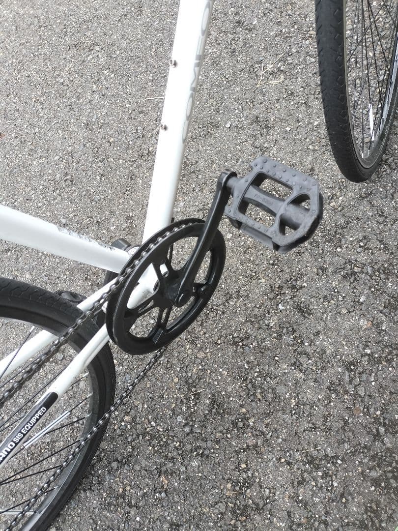 【手渡しのみ】700C クロスバイク 外装6段　ホワイト　美品