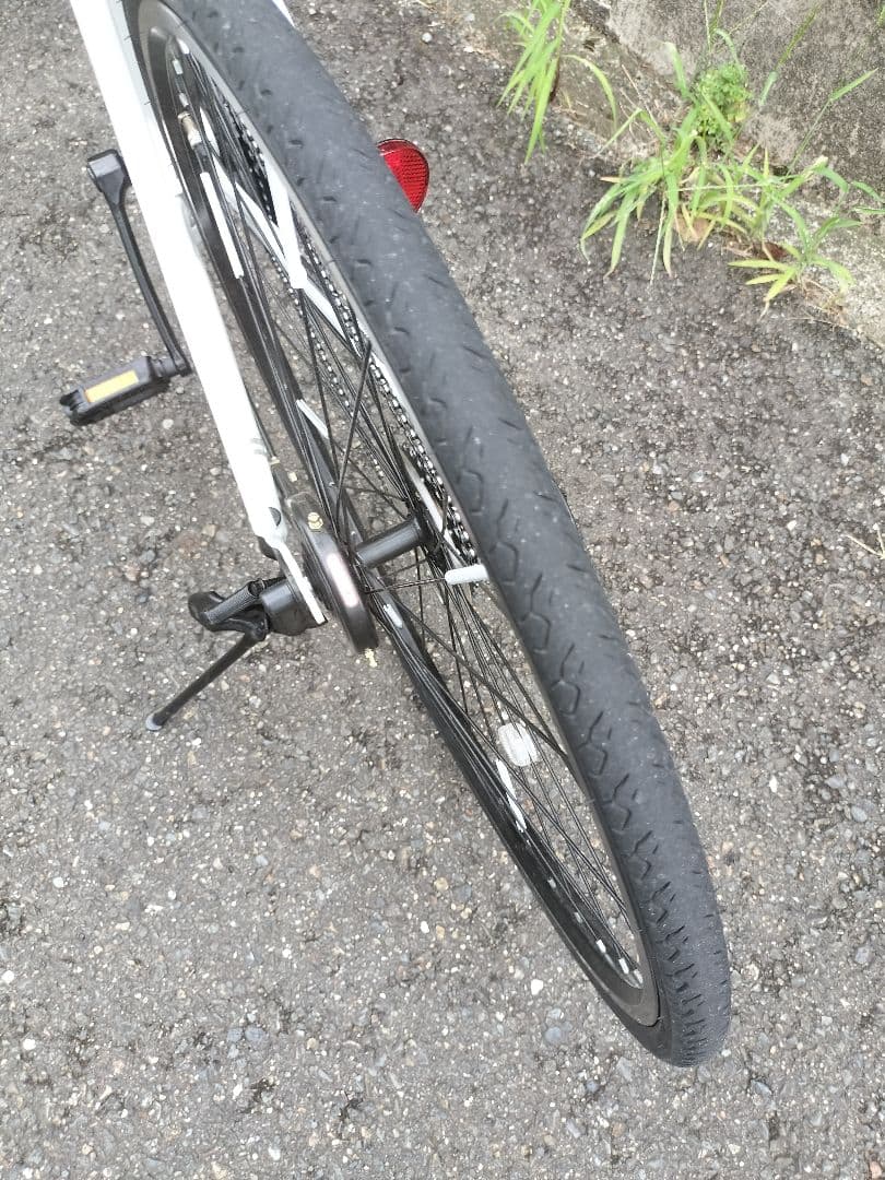 【手渡しのみ】700C クロスバイク 外装6段　ホワイト　美品