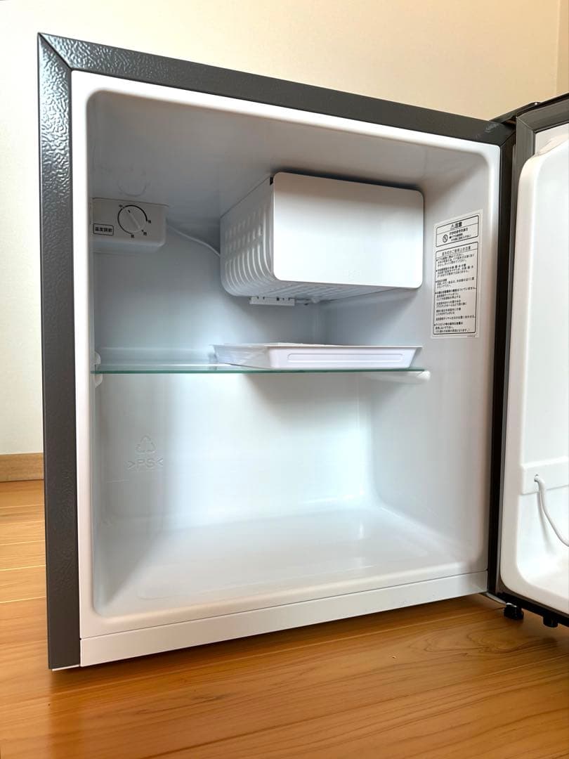 ハイセンス冷蔵庫　45L 直冷式　HR-A45S 2024年製