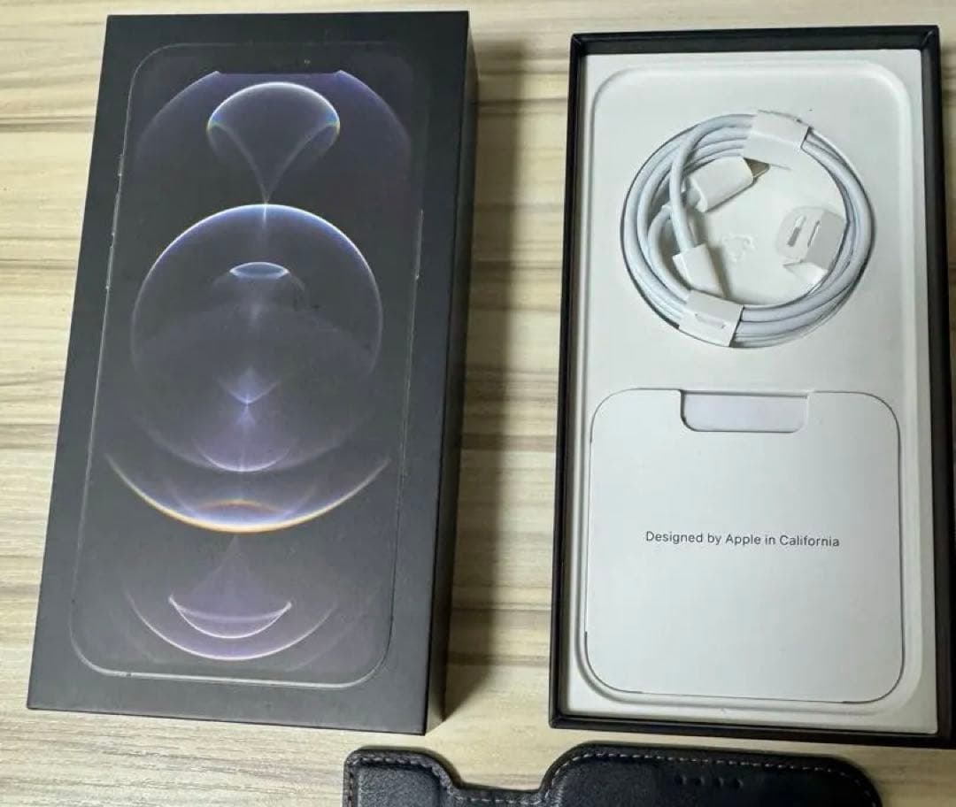 美品iPhone 12 Pro Max 本体 ケース付きSIMフリー　128GB