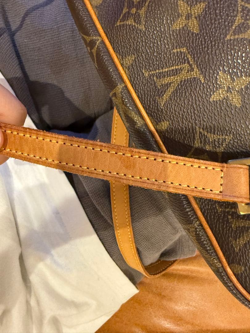 エミー　Louis Vuitton ヴィトン モノグラム ショルダーバッグ
