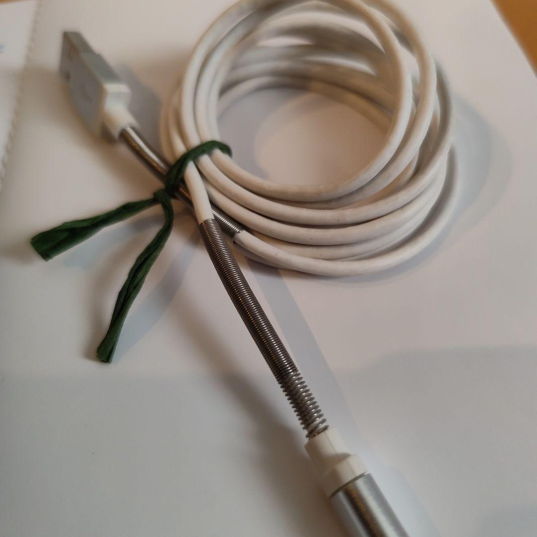 iPhone se 第2世代　レッド64GB