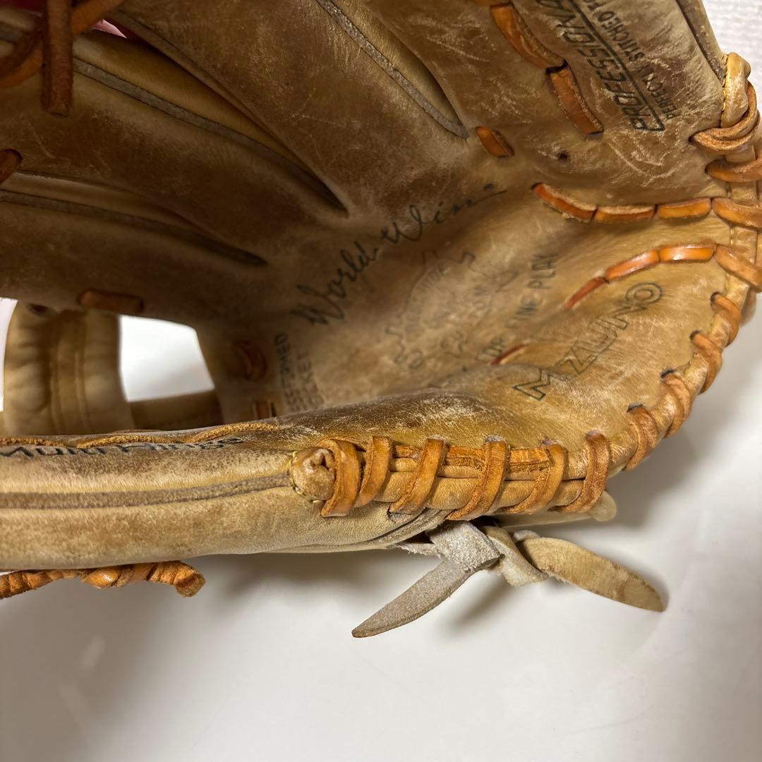 お*す様 ミズノ グローブ　赤カップ　限定品