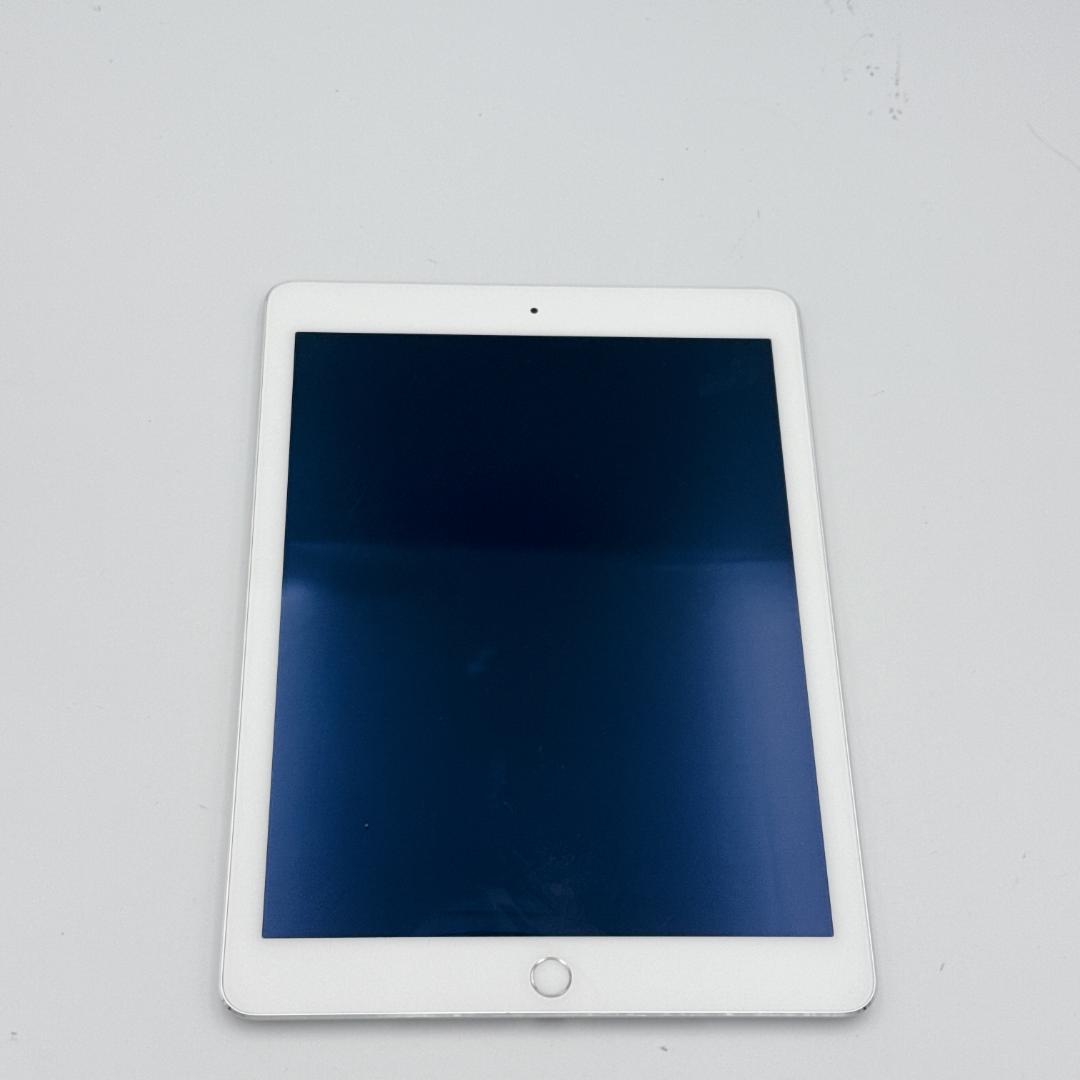 【未使用級】iPad Air 2 16GB Wi-Fiモデル MGLW2J/A