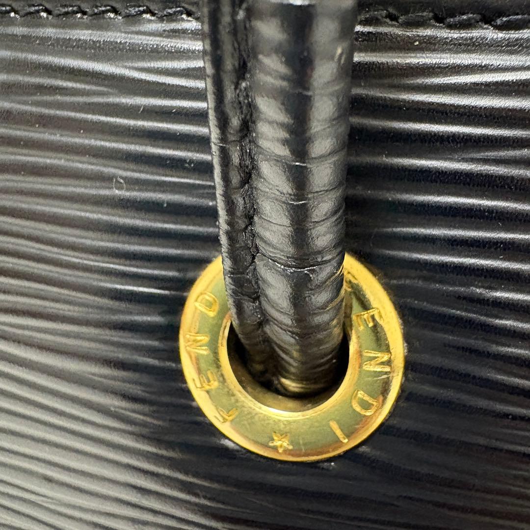 FENDI ✨【美品】✨　エピ　ショルダーバッグ　トートバッグ　ロゴ