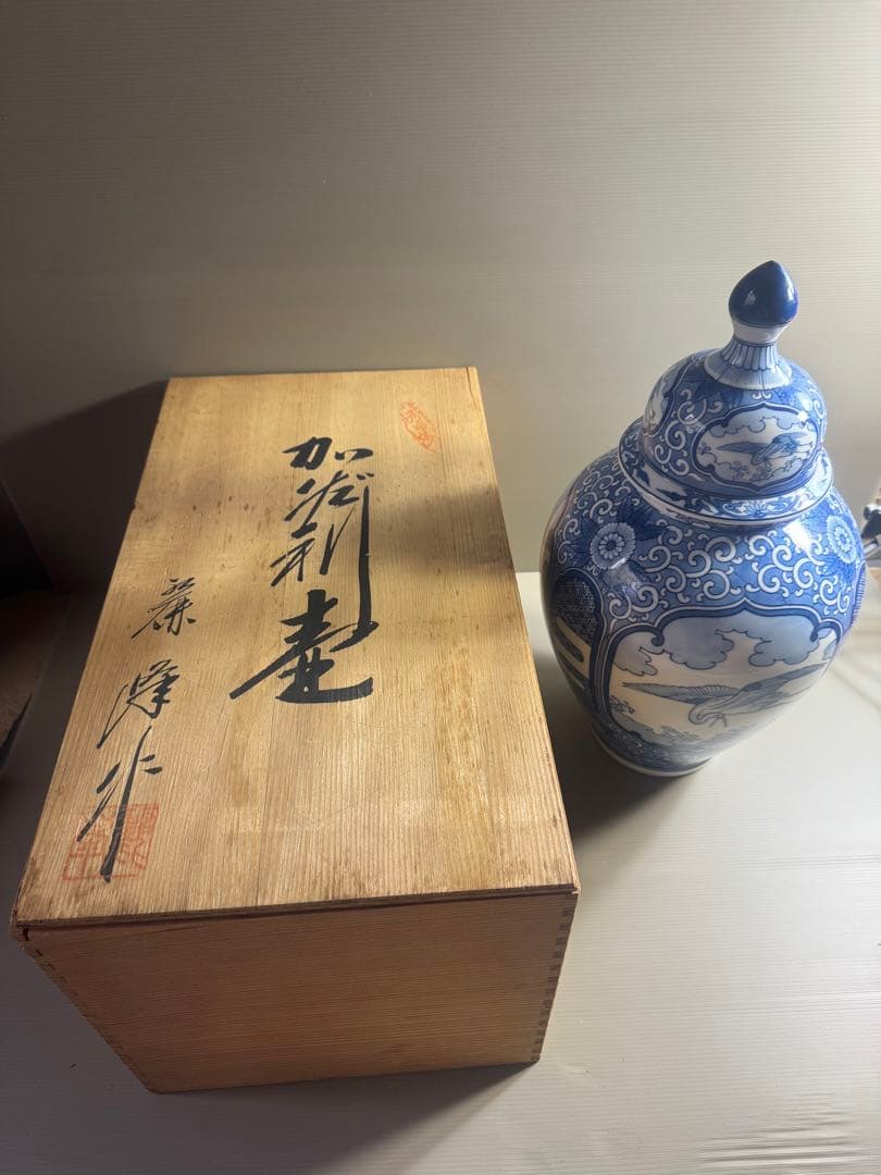 1562 有田焼　色絵花鳥　沈香壺