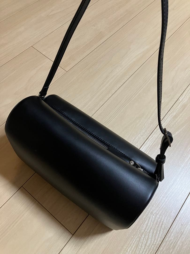 新品♡ vasic HEART HANDBAG