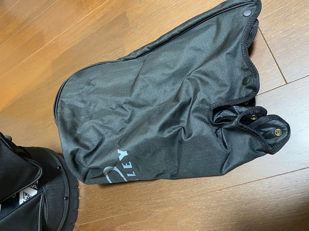 OAKLEY ゴルフバッグ・キャディバッグ