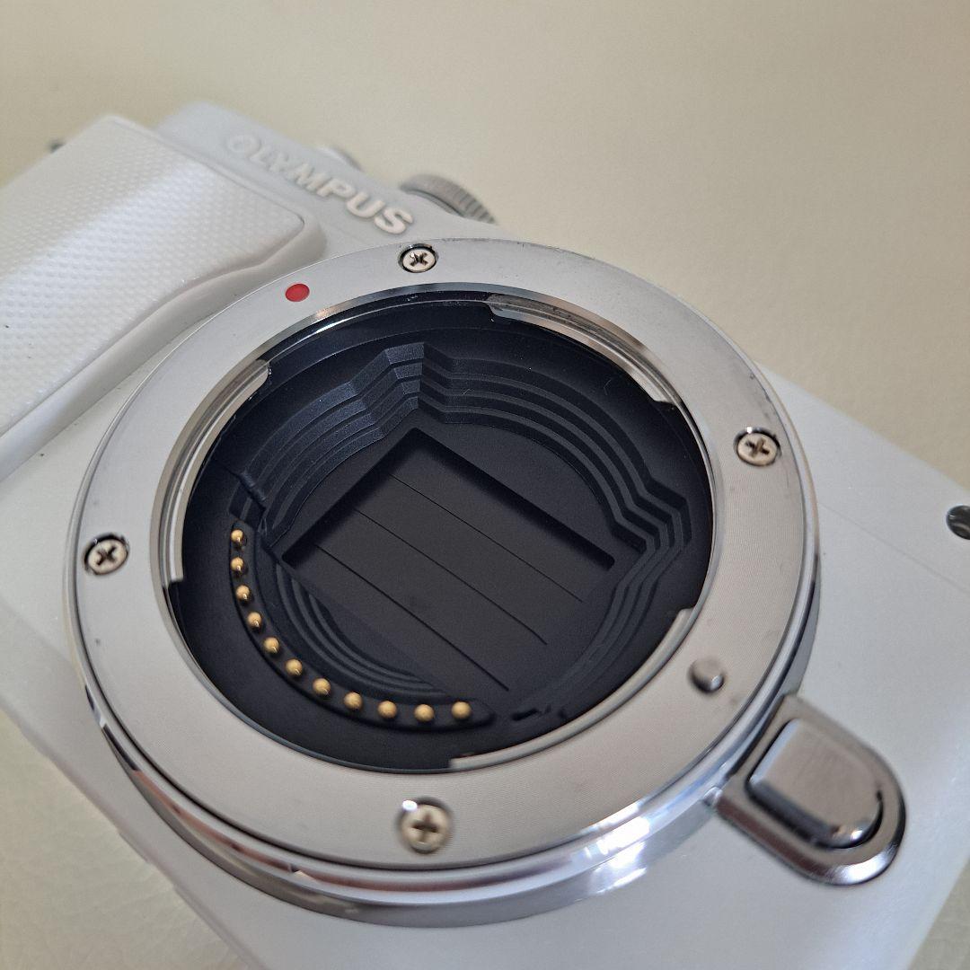 【動作未確認】ジャンクOLYMPUS PEN Lite E-PL6 ホワイト