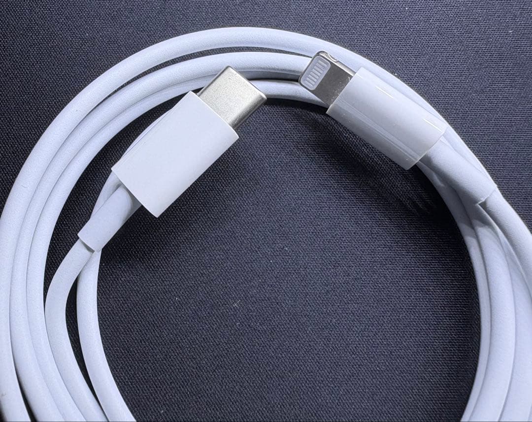 超美品 Apple iPhone 13 スターライト 256GB