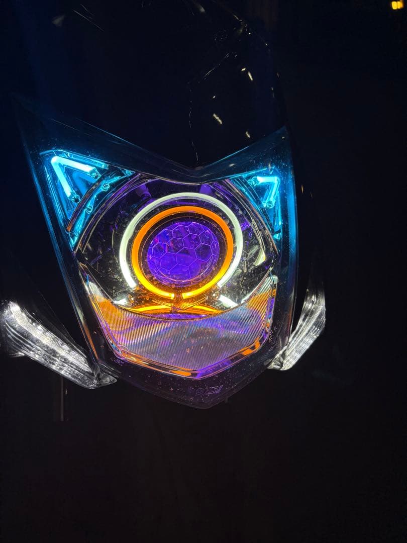 シグナス3型 デビルアイ ヘッドライト社外品