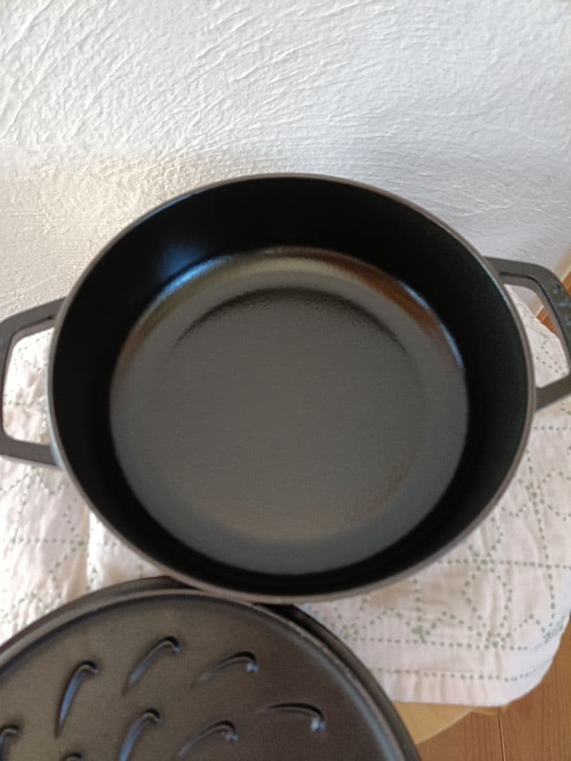 □Staub□ ブレイザーパン□ 24cm □ブラック□