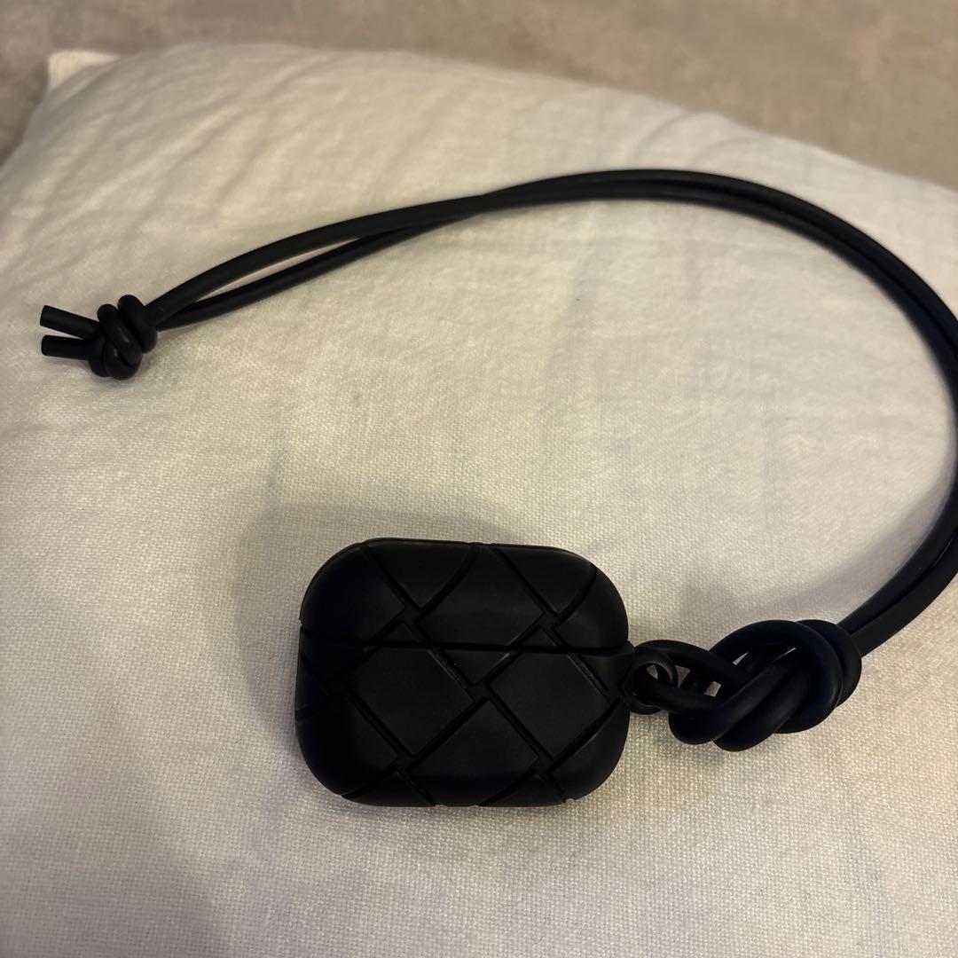 Bottega Veneta AirPodsProケース