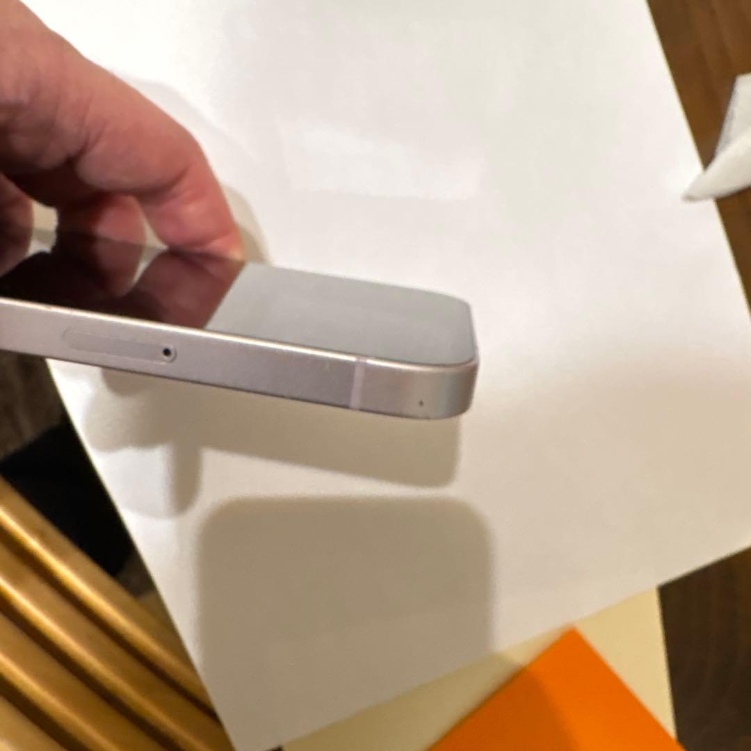 アップル iPhone14 Plus 128GB スターライト　SIMフリー