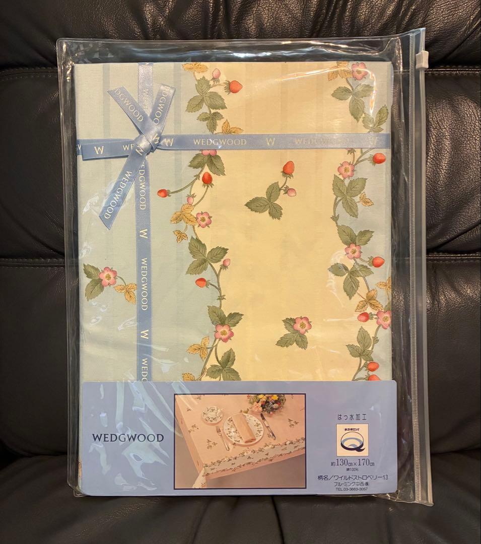 ★ 新品 ★  テーブルクロス 約130×170cm